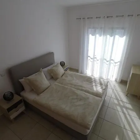 Апартаменты Ferienwohnung Mit Pool Лагуш